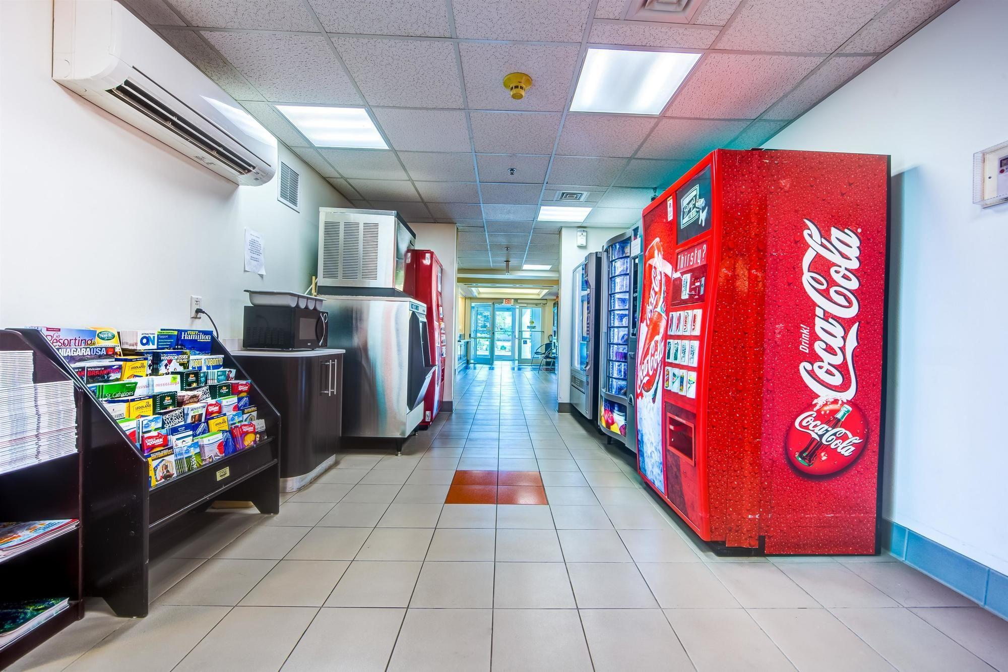 Motel 6-Burlington, On - Toronto West - Oakville Экстерьер фото
