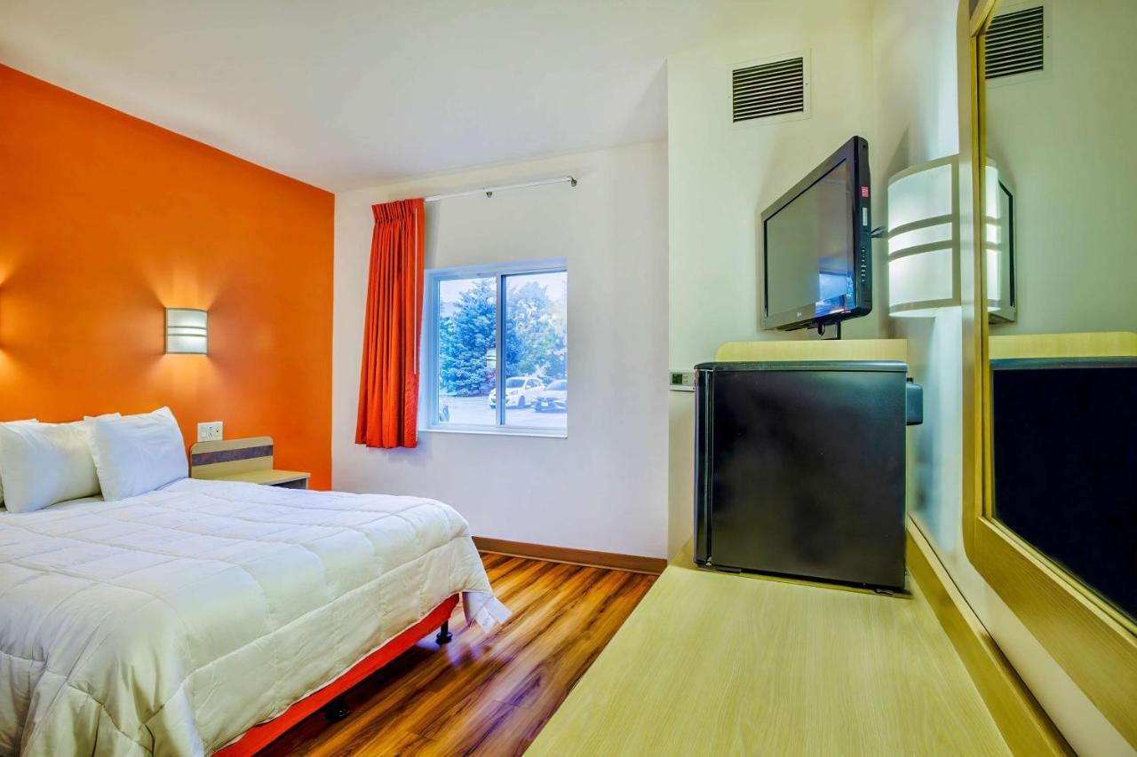 Motel 6-Burlington, On - Toronto West - Oakville Экстерьер фото