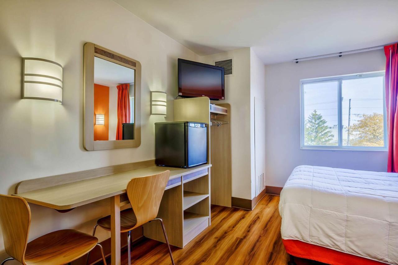 Motel 6-Burlington, On - Toronto West - Oakville Экстерьер фото