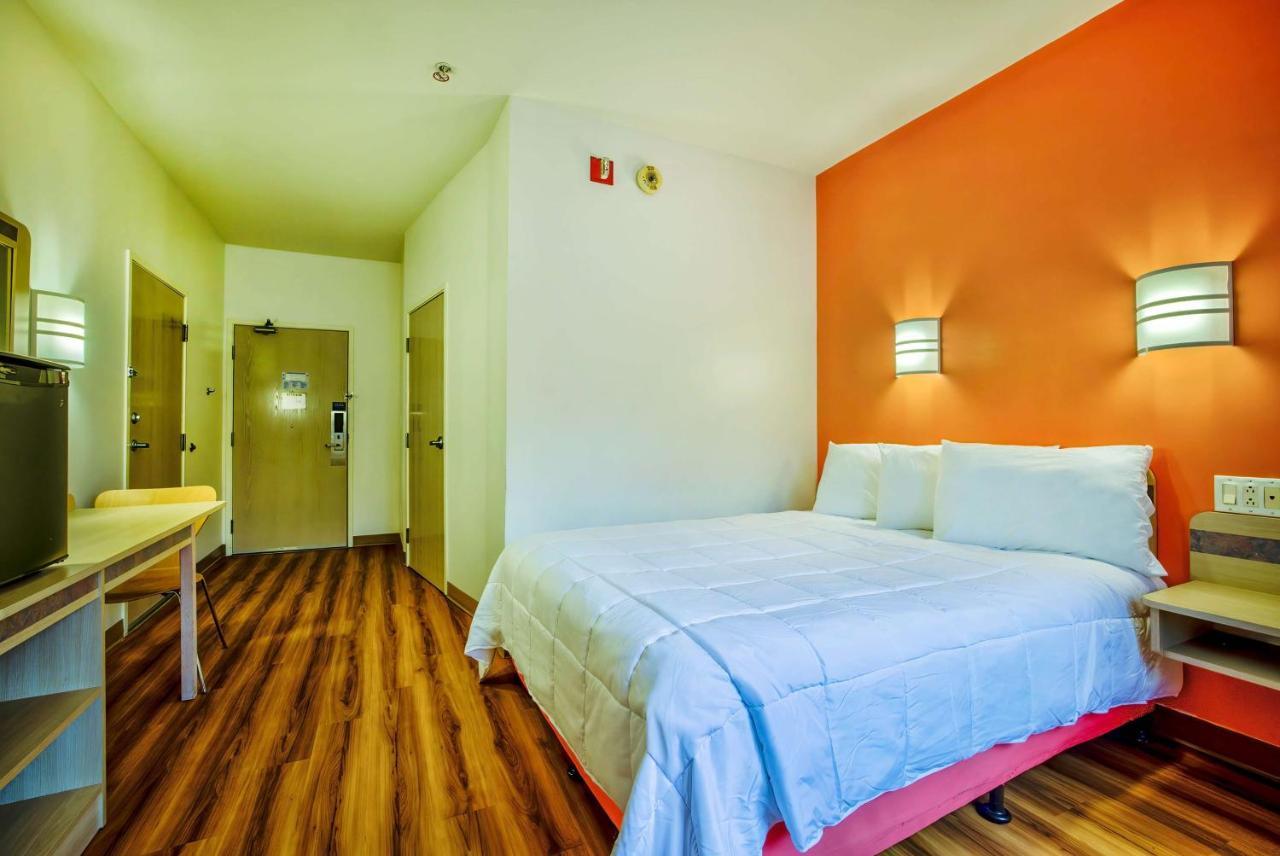 Motel 6-Burlington, On - Toronto West - Oakville Экстерьер фото