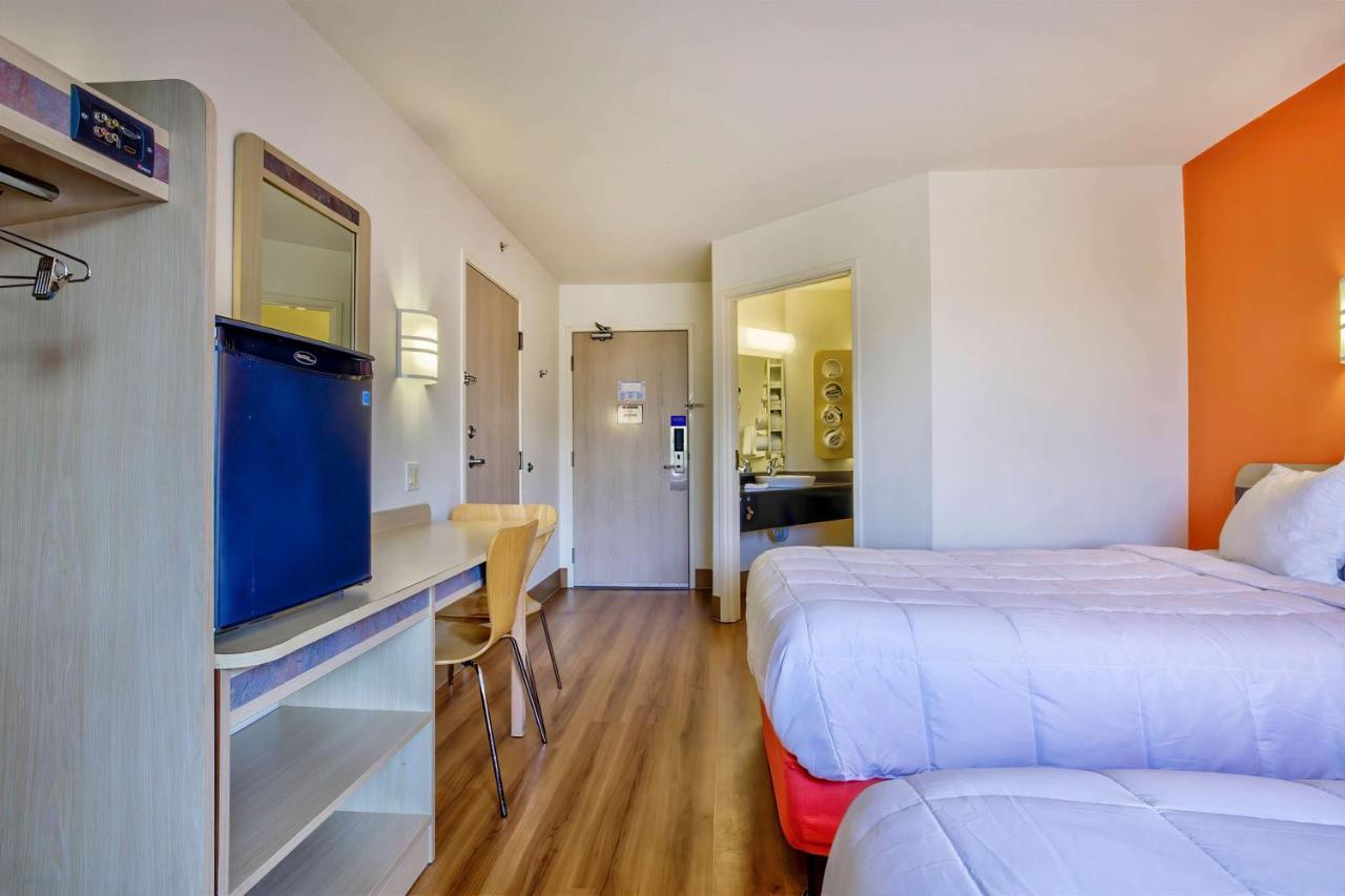Motel 6-Burlington, On - Toronto West - Oakville Экстерьер фото