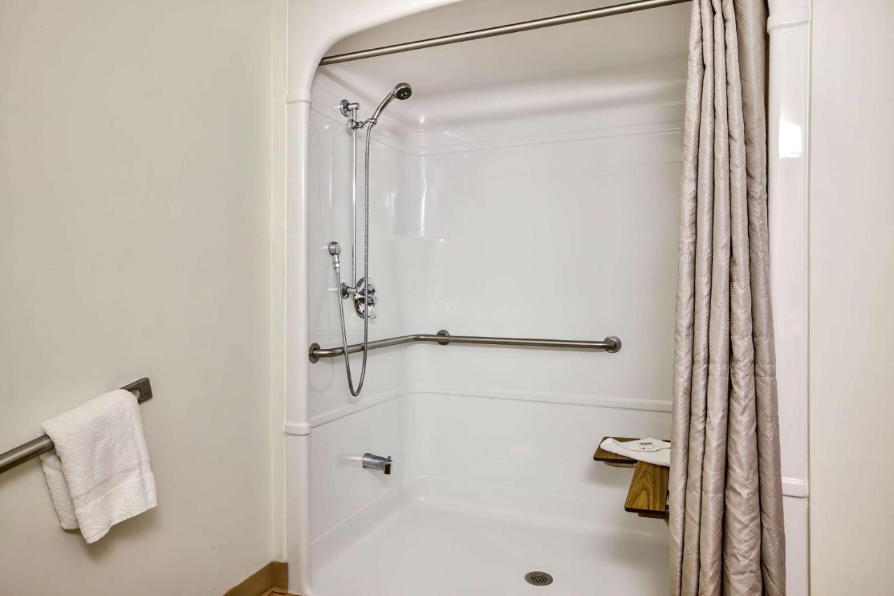 Motel 6-Burlington, On - Toronto West - Oakville Экстерьер фото